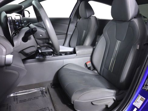 Used 2021 Hyundai Elantra SEL w/ Convenience Package FWD image 29