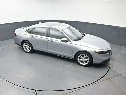 Certified 2024 Honda Accord LX image 38
