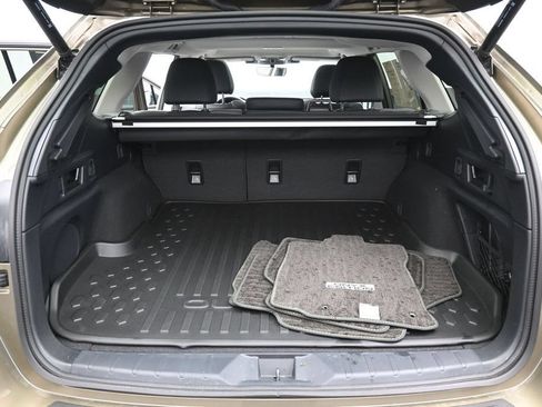 Used 2024 Subaru Outback Onyx Edition AWD/4WD image 28
