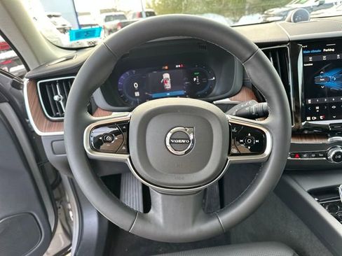 Used 2024 Volvo XC60 T8 Ultimate w/ Protection Package Premier image 17