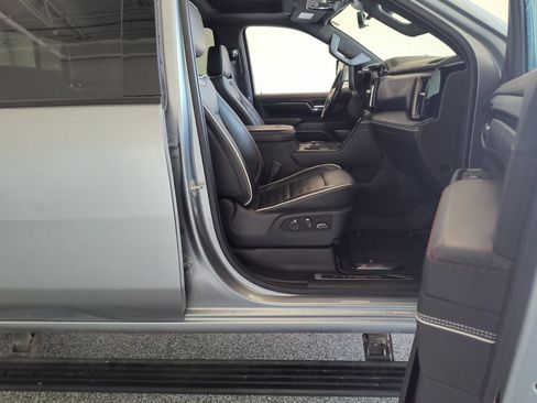 Used 2024 GMC Sierra 2500 AT4X AWD/4WD image 24