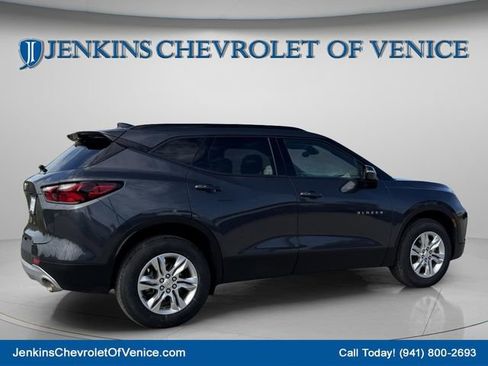 Used 2022 Chevrolet Blazer LT FWD image 4