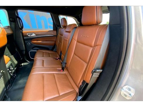 Used 2018 Jeep Grand Cherokee Summit w/ Platinum Series Group AWD/4WD image 28