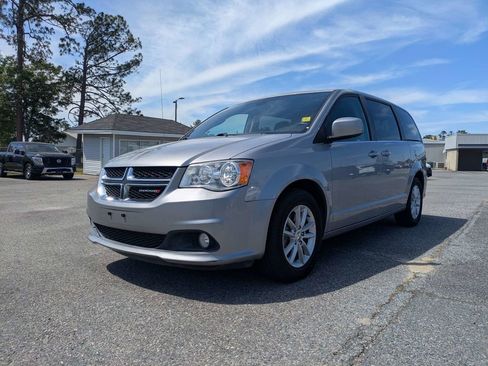 Used 2019 Dodge Grand Caravan SXT FWD image 8