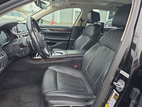 Used 2016 BMW 750i xDrive image 16