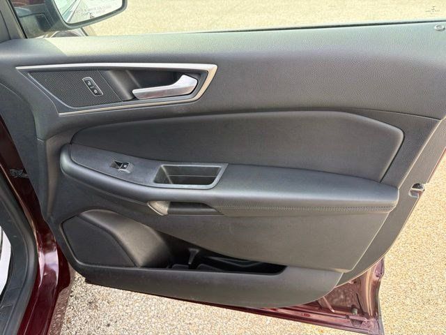 Used 2021 Ford Edge SEL AWD/4WD image 20