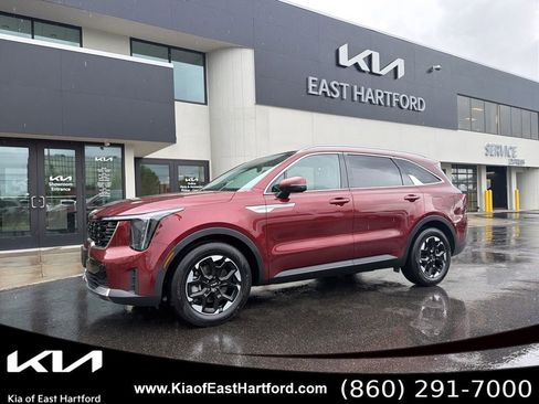 Certified 2024 Kia Sorento S w/ Panoramic Sunroof Package FWD image 1