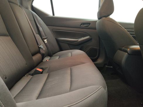 Used 2024 Nissan Altima 2.5 S FWD image 19