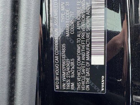 Certified 2025 Volvo XC90 B5 Plus image 25