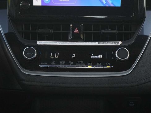 Used 2023 Toyota Corolla SE FWD image 20