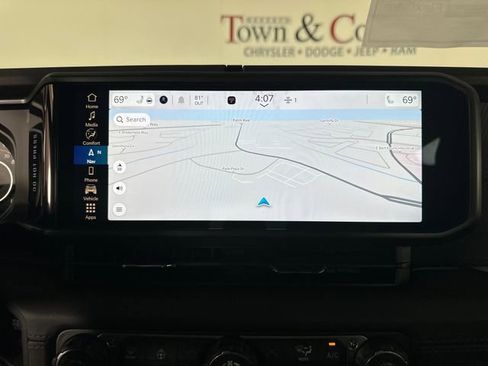 New 2026 Jeep Wrangler Unlimited Rubicon w/ Technology Group image 16