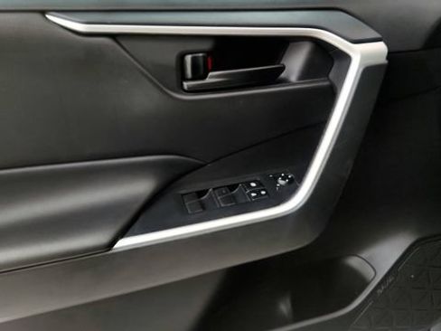 Used 2022 Toyota RAV4 LE FWD image 50