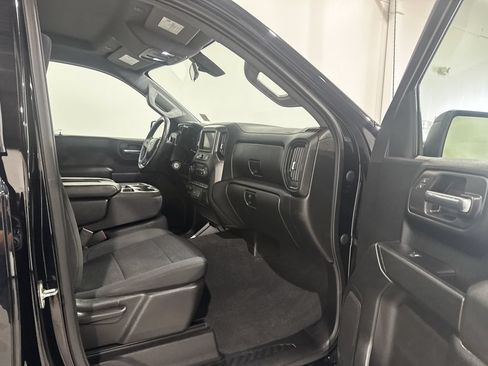 Used 2022 Chevrolet Silverado 1500 Custom Trail Boss w/ LPO, Dark Essentials Package AWD/4WD image 23
