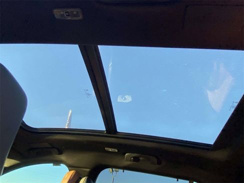 Used 2022 Lincoln Aviator Reserve w/ Equipment Group 201A image 12