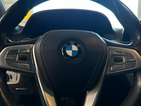 Used 2019 BMW 740i w/ Executive Package RWD image 24