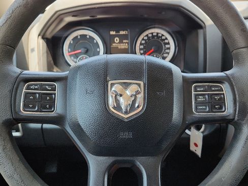 Used 2020 RAM 1500 Classic SLT AWD/4WD image 19
