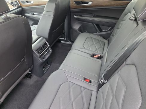 New 2026 Volkswagen Atlas SE FWD image 45