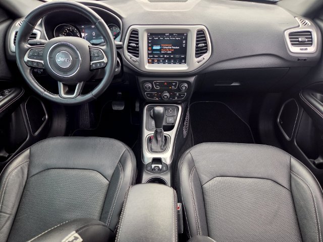 Certified 2021 Jeep Compass Latitude w/ Sun and Sound Group AWD/4WD image 18
