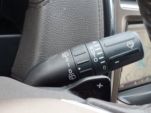 Used 2015 Lincoln MKX AWD w/ Equipment Group 101A image 29