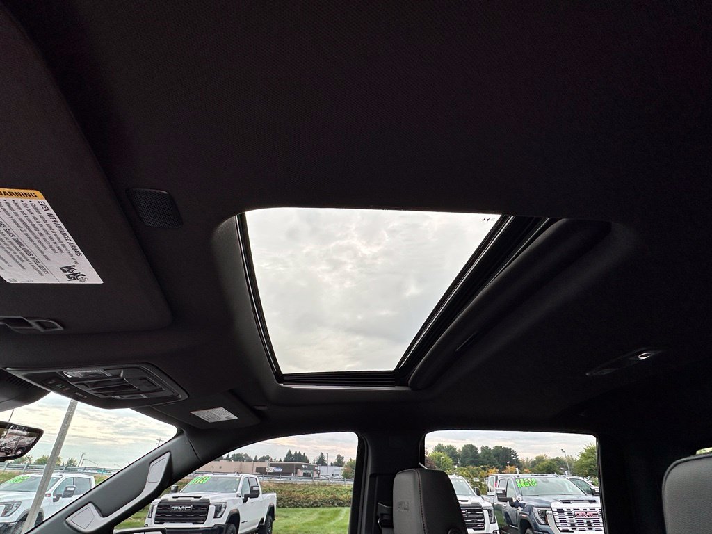 Certified 2023 GMC Sierra 1500 AT4 w/ AT4 Premium Package AWD/4WD image 38