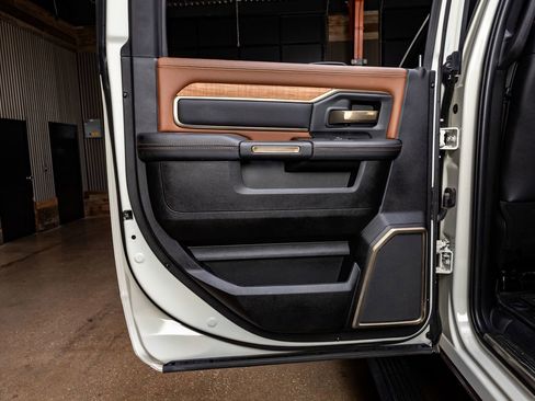 Used 2024 RAM 2500 Limited w/ Safety Group image 38