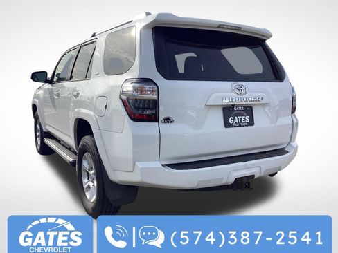 Used 2016 Toyota 4Runner SR5 image 8