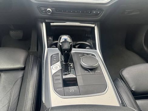 Used 2021 BMW 330i xDrive Sedan w/ Premium Package AWD/4WD image 18