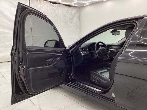 Used 2015 BMW 528i xDrive Sedan image 16
