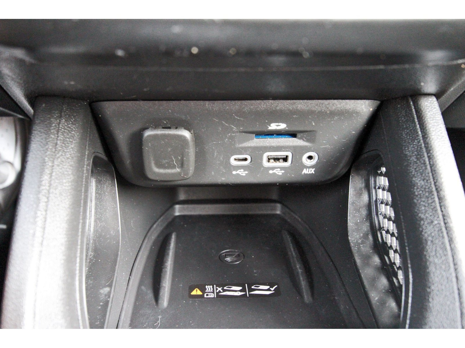 Used 2023 Chevrolet TrailBlazer ACTIV w/ Sun and Liftgate Package FWD image 30