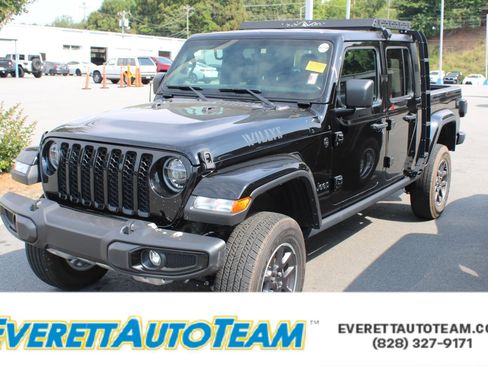 Used 2021 Jeep Gladiator Sport AWD/4WD image 1