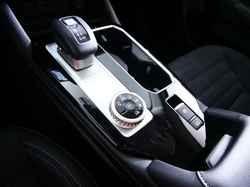 New 2026 Mitsubishi Outlander AWD image 6