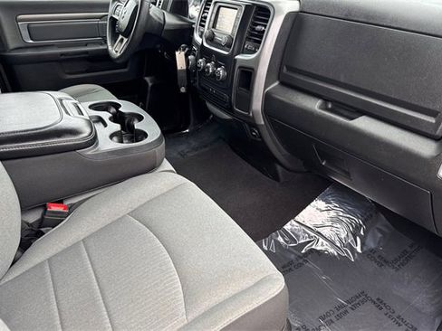 Used 2024 RAM 1500 Classic SLT image 19