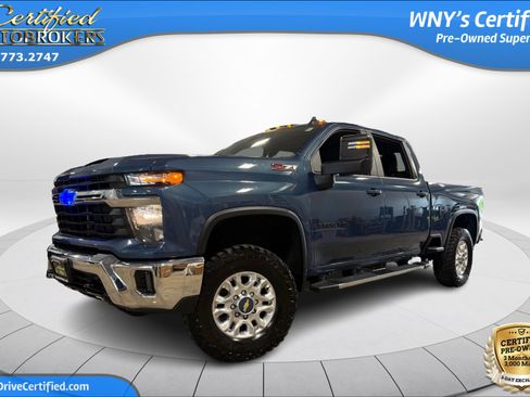 Used 2024 Chevrolet Silverado 2500 LT w/ Convenience Package AWD/4WD image 1