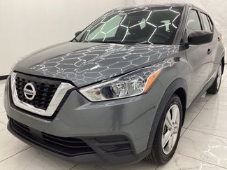 Used 2020 Nissan Kicks S image 1