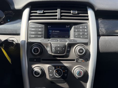 Used 2014 Ford Edge SE w/ Equipment Group 101A AWD/4WD image 25