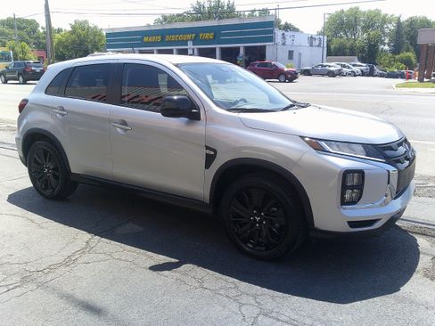 Used 2025 Mitsubishi Outlander Sport AWD image 5
