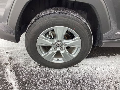 Used 2025 Toyota RAV4 XLE image 30