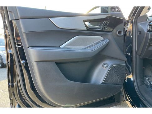 Certified 2025 Acura MDX FWD w/ Technology Package image 10