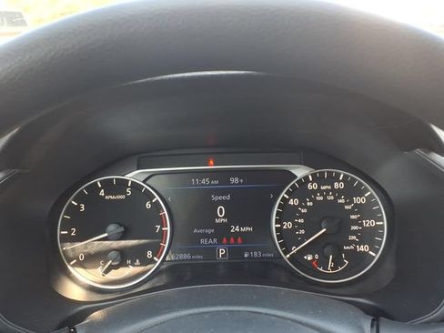 Used 2024 Nissan Altima 2.5 SV FWD image 21
