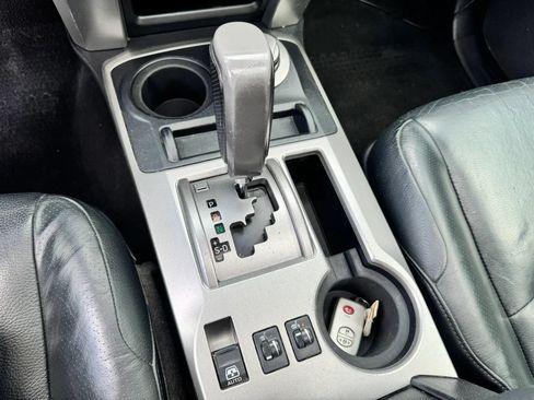Used 2013 Toyota 4Runner Limited AWD/4WD image 34