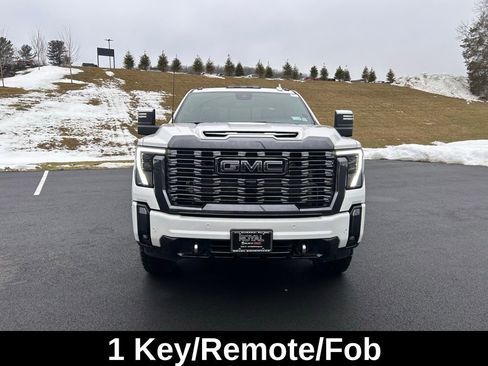 Certified 2024 GMC Sierra 2500 Denali Ultimate image 2