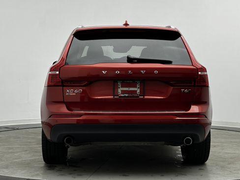 Used 2019 Volvo XC60 T6 Momentum w/ Premium Package image 7