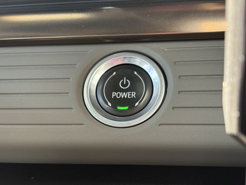 Used 2025 GMC Hummer EV 2X AWD/4WD image 27