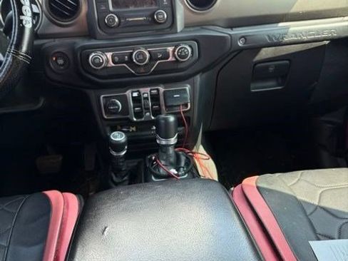 Used 2018 Jeep Wrangler Unlimited Sport S AWD/4WD image 10