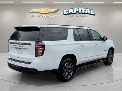 Used 2024 Chevrolet Suburban Z71 w/ Luxury Package AWD/4WD image 5