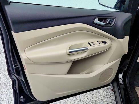 Used 2016 Ford Escape Titanium image 11