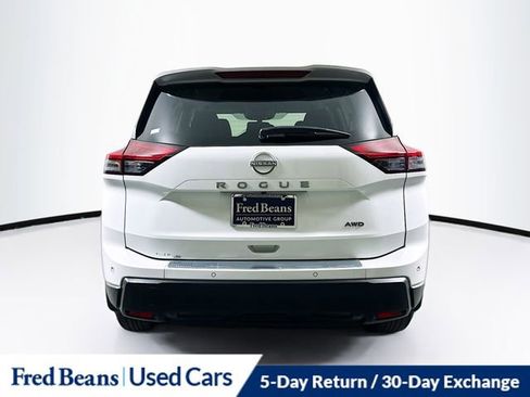 Used 2025 Nissan Rogue SV AWD/4WD image 6