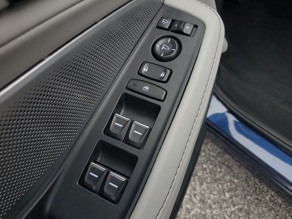 Certified 2026 Acura MDX w/ Technology Package FWD image 20