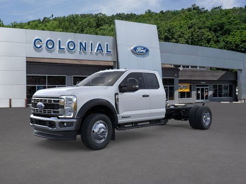 New 2026 Ford F450 XL w/ XL Chrome Package image 1