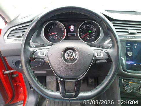 Used 2019 Volkswagen Tiguan SE image 14